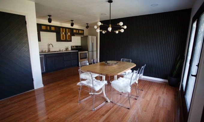 Greencastle House | Modern 4 Bed 2 Bath Home On Golf Course Close To Campus + More!