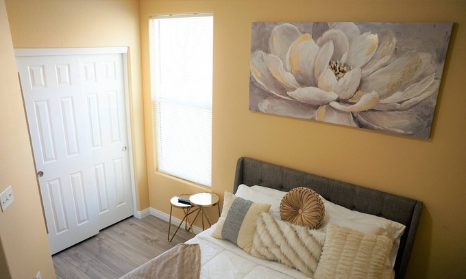 Nellis Air Force Base House | Modern 4 bedroom home Cozy & clean centrally located