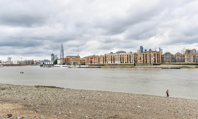 Rotherhithe Apartment | Modern 4 bedroom Terraced House by the Thames!