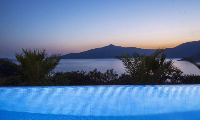 Kalkan Villa | Modern 4 bedroom villa + Infinity pool with stunning views
