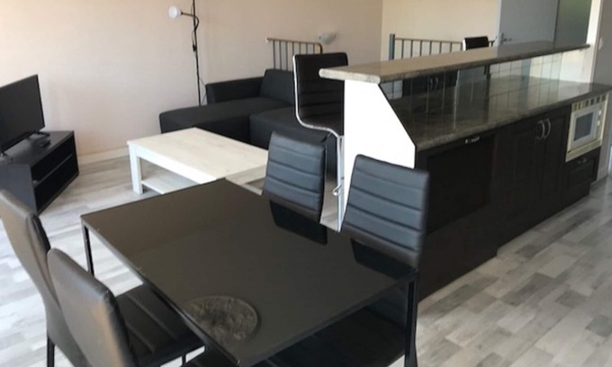 Cergy Apartment | Modern 4-room apartment Cergy prefecture