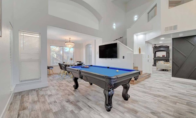 Aliante Sun City House | Modern 4BR Paradise with Pool and Arcade Fun!
