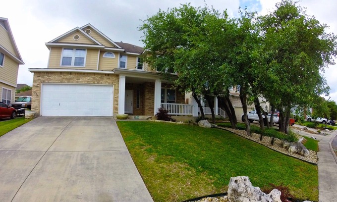 Stone Oak House | Modern and comfortable home for your entire family