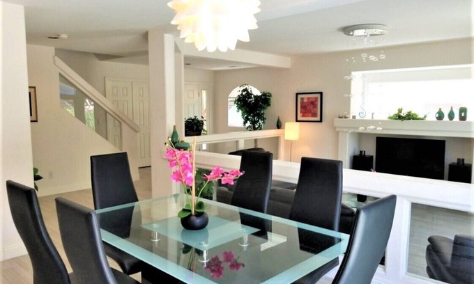 Enterprise House | Modern and cozy house minutes away from the strip in an upscale Las Vegas area