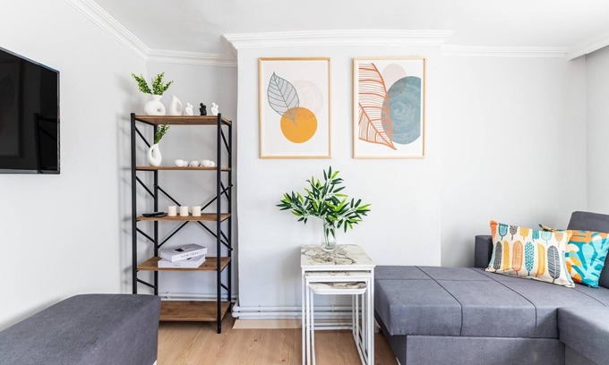 Rasimpasa Apartment | Modern and Spacious Flat in the Heart of Kadikoy