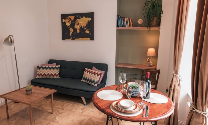 Central Aberdeen Apartment | Modern and Stylish City Centre Apartment , free WiFi