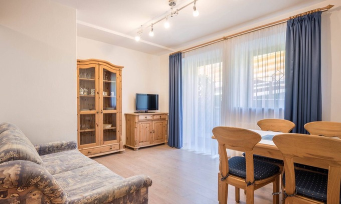 Mareta Apartment | Modern Apartment Enzian with Mountain View, Wi-Fi, Sauna, Terrace & Balcony; Parking Available