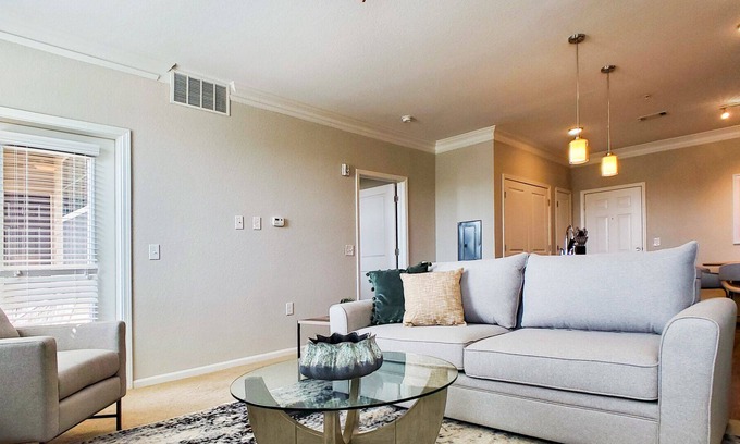 Fort Collins Apartment | Modern Apartment in Prime Location (ID5013X37)