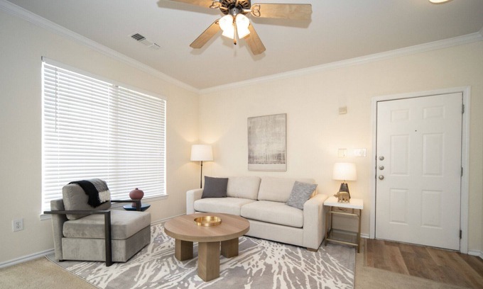 West Chester Apartment | Modern Apartment in Prime Location (ID7083X61)
