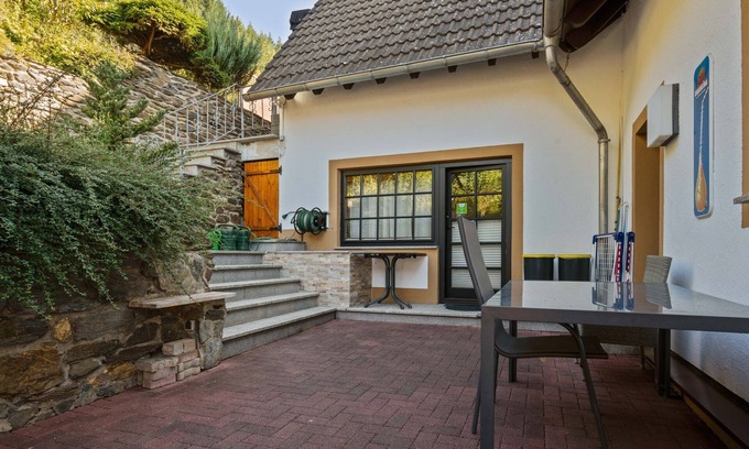 Merschbach Apartment | Modern Apartment in Merschbach Hunsruck