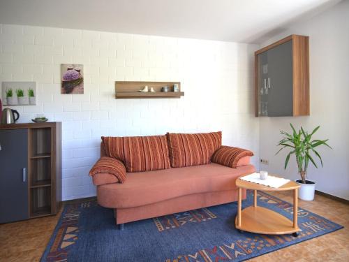 Niederberndorf Apartment | Modern Apartment in Sellinghausen with Terrace, cleaning included