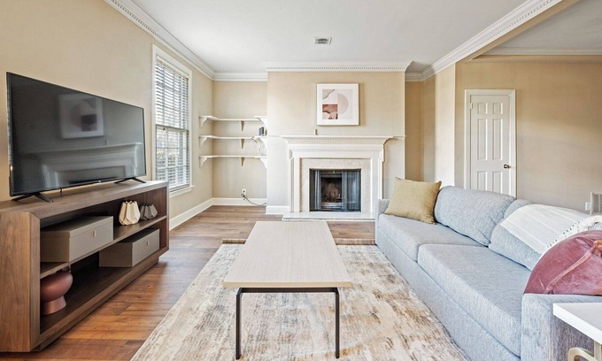 Green Hills Apartment | Modern Apartment in Prime Location (ID7786X36)