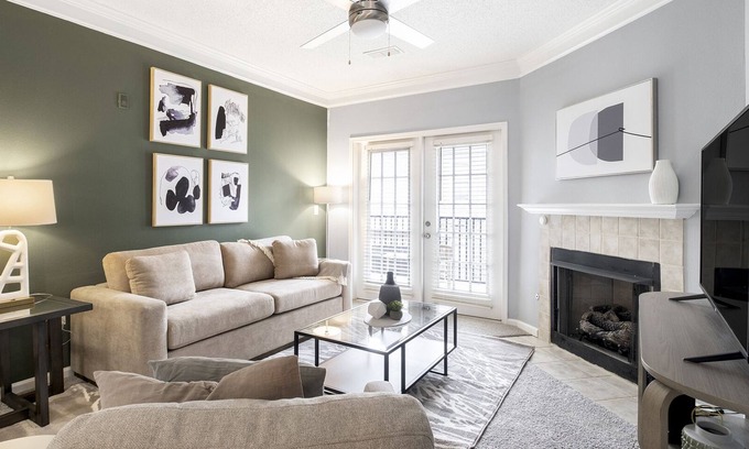 Sand Ridge Apartment | Modern Apartment in Prime Location (ID8267X63)