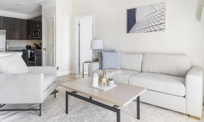 Clayton Apartment | Modern Apartment in Prime Location (ID1012X166)