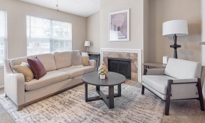 Germantown Apartment | Modern Apartment in Prime Location (ID1278X539)