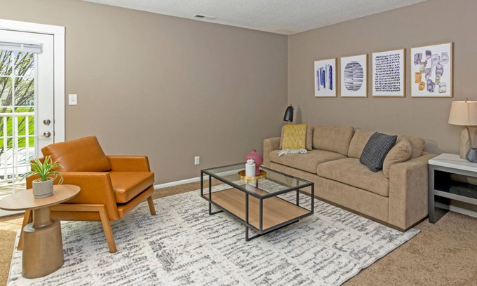 Carmel Apartment | Modern Apartment in Prime Location (ID9303X67)