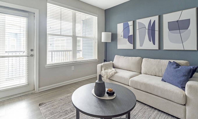 League City Apartment | Modern Apartment in Prime Location (ID1251X235)