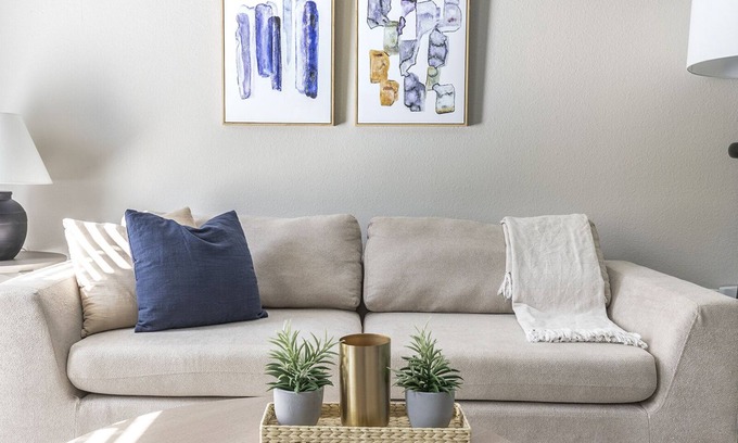 Stone Oak Apartment | Modern Apartment in Prime Location (ID8966X34)