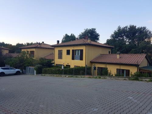 Borgo San Lorenzo Apartment | Modern apartment in Borgo San Lorenzo 50 m² with balcony