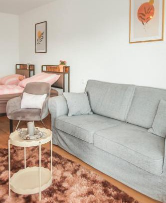 Oberwollstadt Apartment | Modern apartment near Bad Nauheim & close to Friedberg