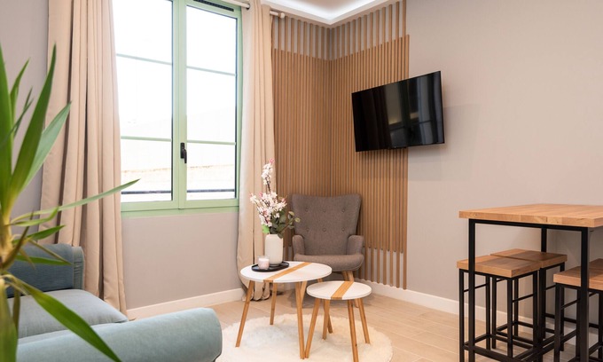 Fabron Apartment | Modern Apartment - Promenade des Anglais in Nice