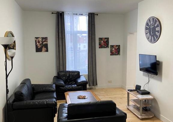 Sint-Gillis Apartment | Modern Apartment Third Floor