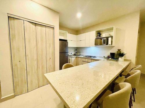 Monterrey Apartment | Modern Apartment with A/C, 5 min from Arena, BBQ