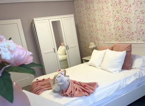 Almeria Apartment | Modern apartment with jacuzzi and city view, Almería, 80 m²