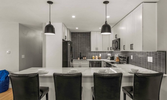 Scenic Heights House | Modern Arvada Duplex | Chic + Central