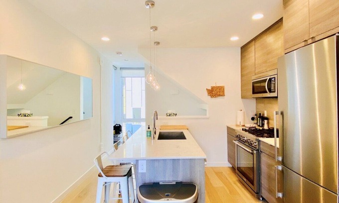 West Woodland House | Modern Ballard Townhouse - Rooftop