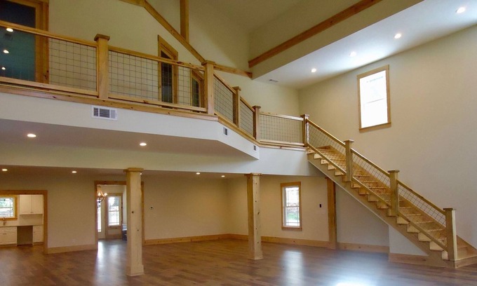 Farmington House | Modern barn home or event place in a quiet setting on a 5 acre lot