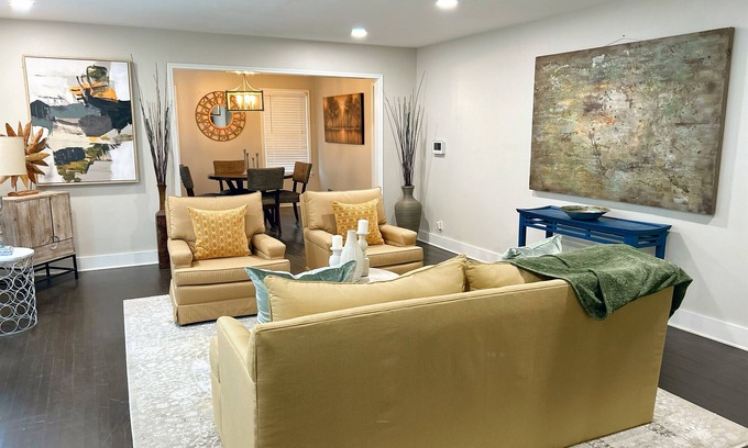 Bay Area House | Modern bayside beauty located in the heart of Corpus Christi, TX. Pet friendly!