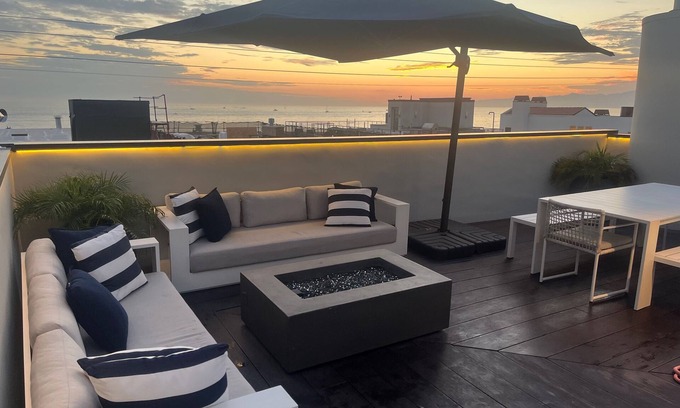 Marina Peninsula House | Modern Beach Home - MDR/Venice - Near Venice Pier