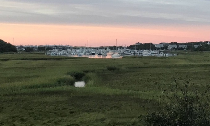 East Dennis House | Modern Beach House with Gourmet Kitchen Overlooking Sesuit Harbor, East Dennis