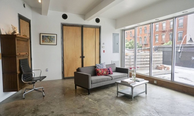 Williamsburg House | Modern bohemian apartment