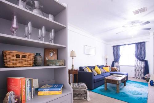 Gainesville House | Modern Boho Condo with a Royal Touch -KING BED