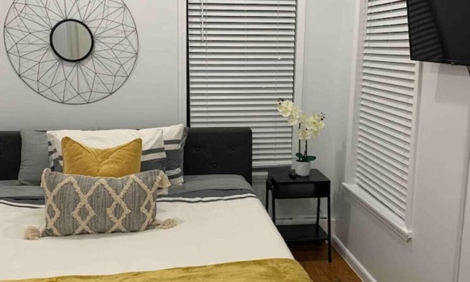 East New York House | Modern Brooklyn Lifestyle Apt/JFK Airport