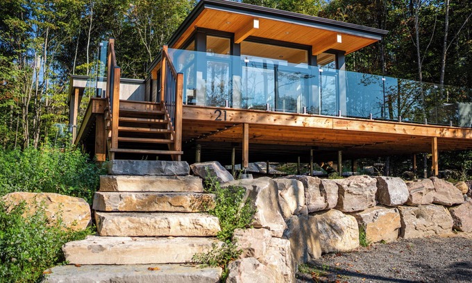 La Conception Cabin | Modern Cabin 10 Min to Tremblant | Forest Views