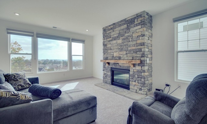 Canton House | Modern Canton Home: 10 Mi to Lake Allatoona!