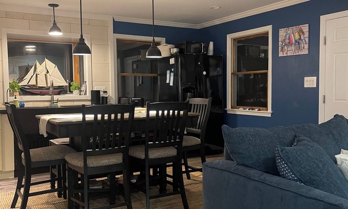 Boothbay Harbor House | Modern Cape -3 Bedroom- Boothbay Harbor - Near Ocean -Golf-Botanical Gardens