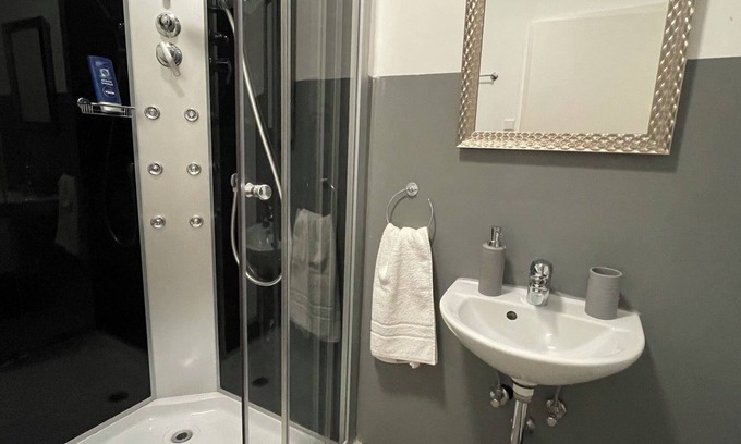 Rathaus Apartment | Modern & central in the city I kitchen I washing machine I balcony I ideal for companies