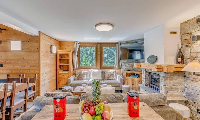 Les Brevieres Ski Chalet | Modern chalet 5 bedrooms with jacuzzi, near ski lifts