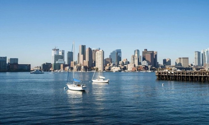 Jeffries Point Apartment | Modern Coastal City Stay | Waterfront & Airport