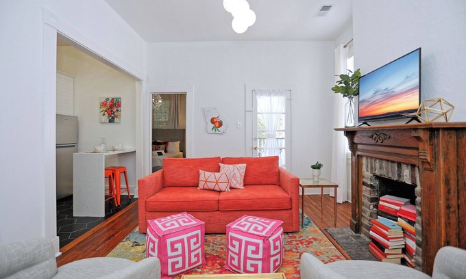 Historic Downtown Savannah Apartment | Modern Comfort Meets Southern Charm +Walk to Forsyth Park + Dog Friendly