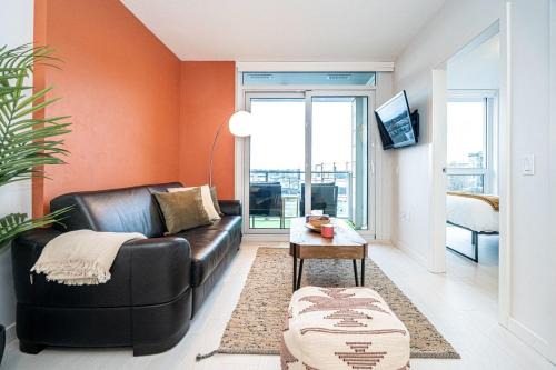 Mount Pleasant Apartment | Modern Condo with AC Gym and Parking near Olympic Village for 5