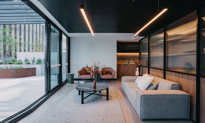 Belconnen Apartment | Modern Convenient 2-Bed with Lakeside View