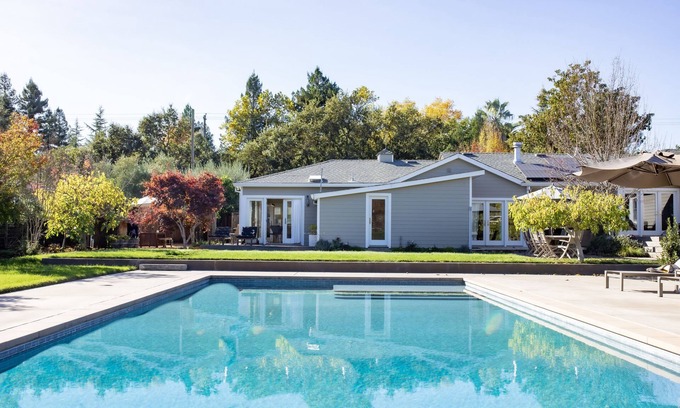El Verano House | Modern cottage near Sonoma, Glen Ellen & Napa