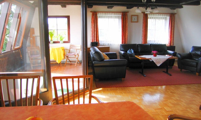 Hagnau Apartment | Modern country-style apartment with 100sqm, 3 bedrooms, 300m to Lake Constance