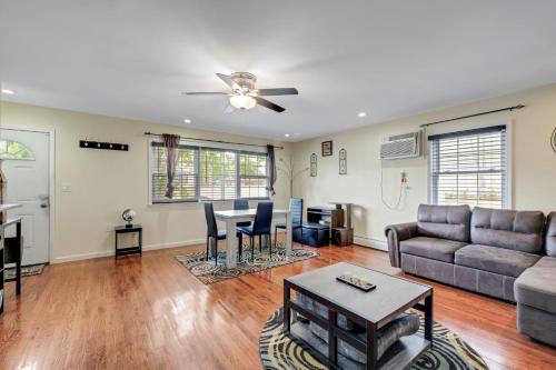 Queens House | Modern Cozy 3BR Home Just 10 mins From JFK! residence