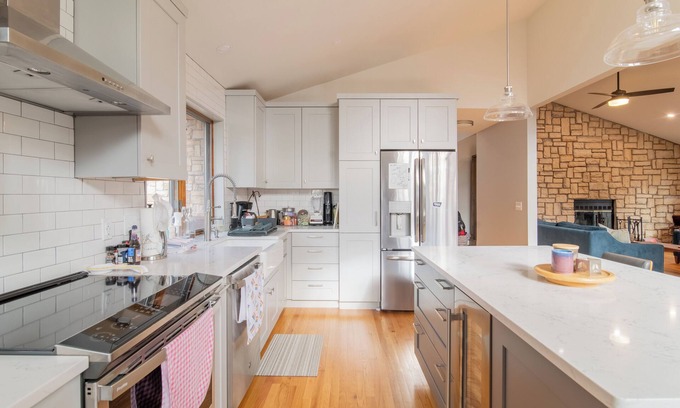 Parksville House | Modern Cozy 4-bedroom house in lovely Catskills with many amenities